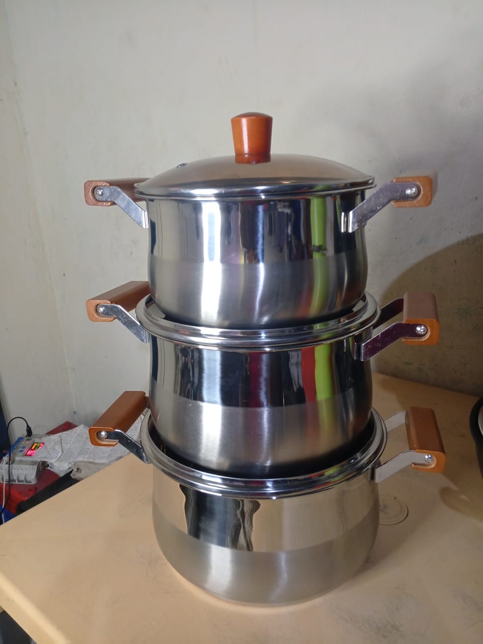 Marmites Inox Poignées Bois